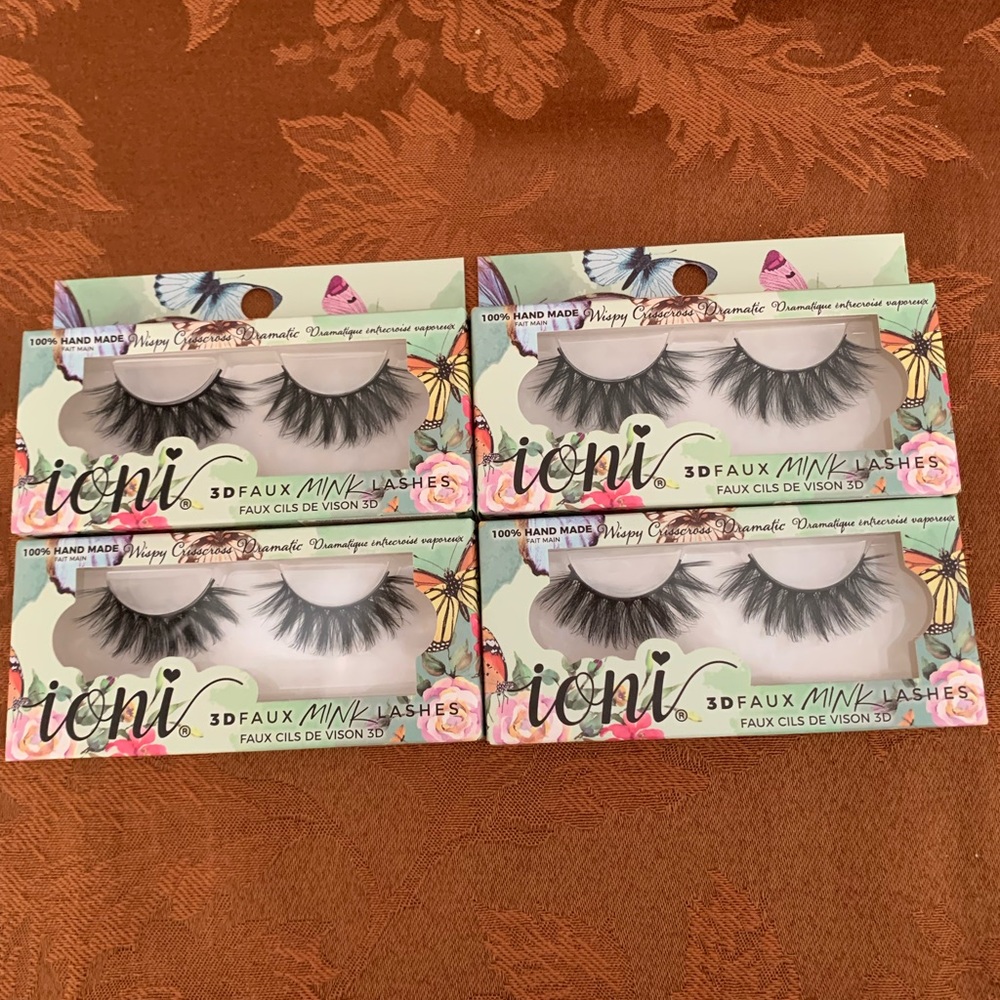 BNIB IONI LASHES